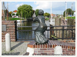 Bronzefigur Hafen Carolinensiel